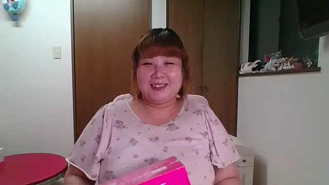 SAKU-RA-chan online show from June 16, 1:36 pm