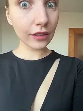 Sofia Poly online show from February 22, 9:37 pm