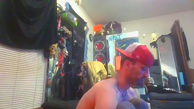 Snapshot of slinginbigD chatting on January 18, 10:28 am slinginbigD online show from January 18, 10:28 am