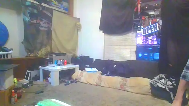 Snapshot of slinginbigD chatting on February 6, 6:29 am slinginbigD online show from February 6, 6:29 am