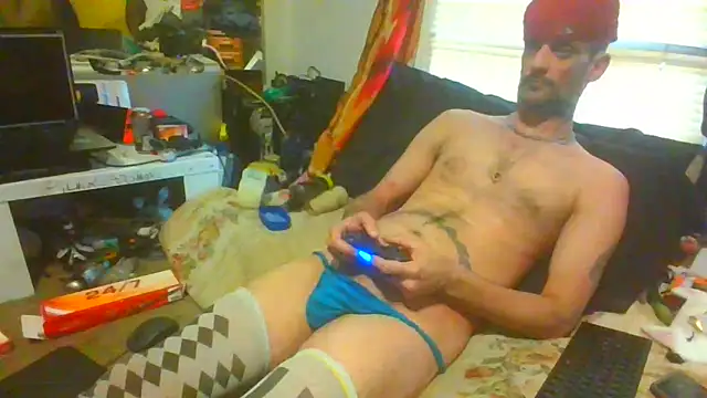 Snapshot of slinginbigD chatting on February 6, 8:45 pm slinginbigD online show from February 6, 8:45 pm