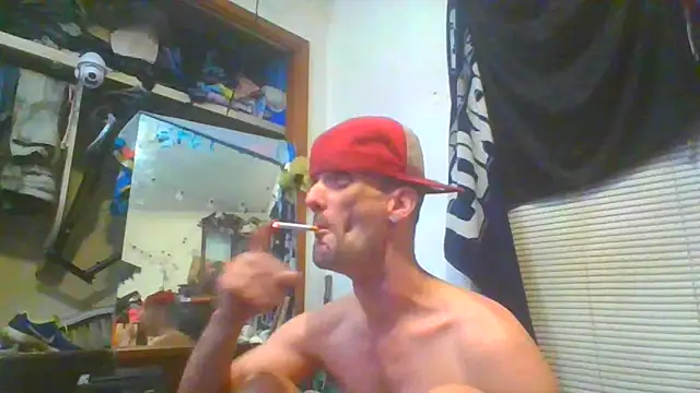 Snapshot of slinginbigD chatting on February 14, 6:12 am slinginbigD online show from February 14, 6:12 am