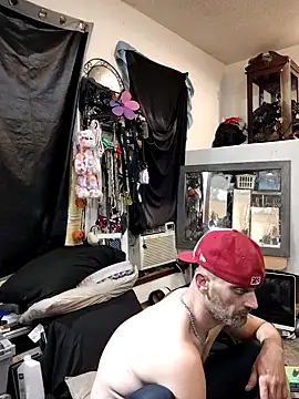 Snapshot of slinginbigD chatting on September 21, 9:38 pm slinginbigD online show from September 21, 9:38 pm