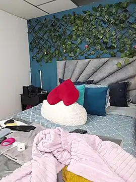 Grey Lorenz11 online show from February 19, 8:43 am