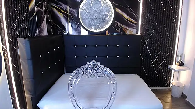 Bruja  Scarlata online show from October 27, 10:08 am