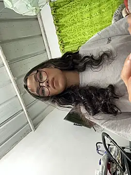 Snapshot of celesteguz chatting on December 3, 12:03 pm celesteguz online show from December 3, 12:03 pm