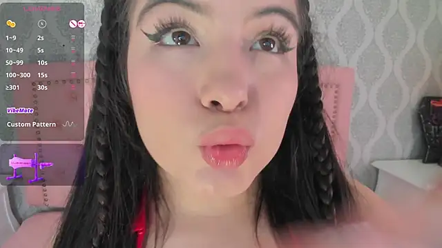 martina rivera  online show from November 2, 12:18 pm