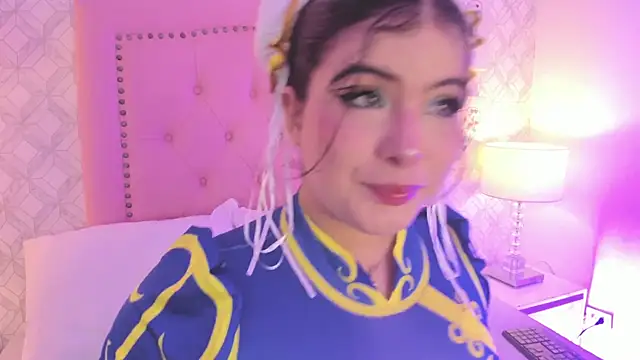 martina rivera  online show from March 28, 12:16 pm