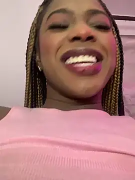 clhoe miller1 online show from December 18, 1:23 pm