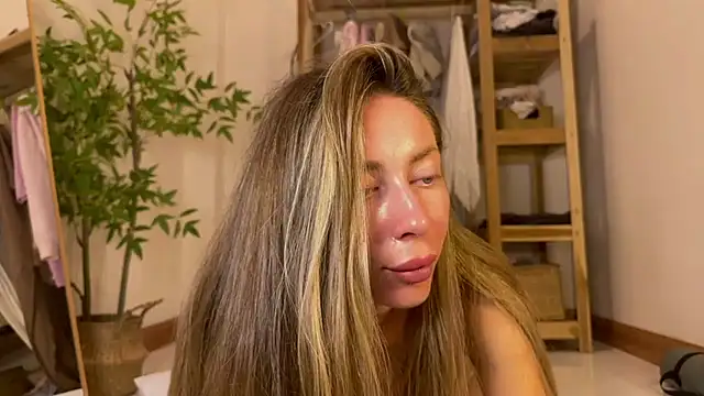    art online show from October 28, 2:31 pm