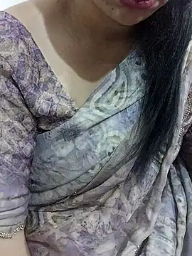Urmila bhabhii online show from May 11, 3:45 am