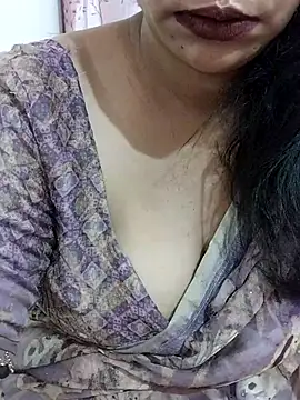 Urmila bhabhii online show from May 14, 3:13 am