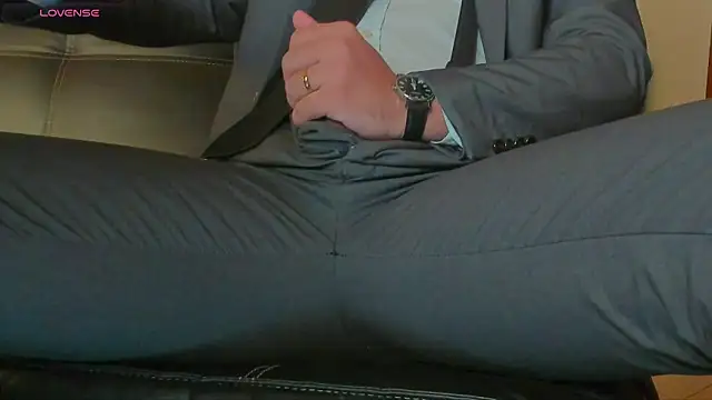 MrLonely02 online show from January 12, 10:33 pm