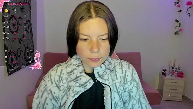 Snapshot of Susana_garcia_ chatting on December 7, 1:03 am Susana garcia  online show from December 7, 1:03 am