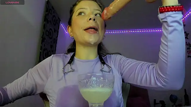 Snapshot of Susana_garcia_ chatting on March 23, 2:04 am Susana garcia  online show from March 23, 2:04 am