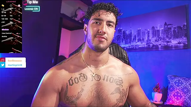 JACOB MARTINS online show from November 9, 8:40 pm