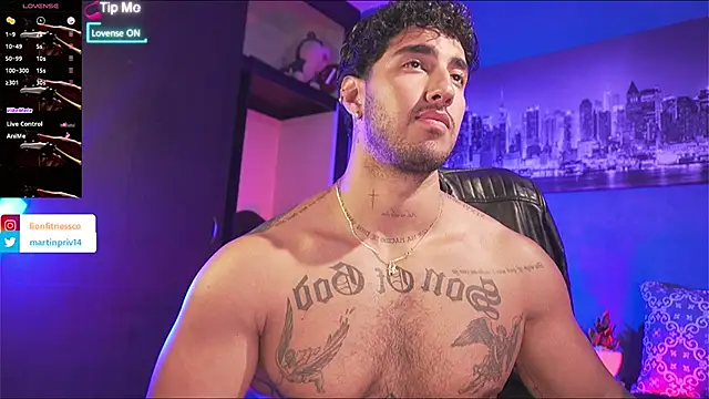 JACOB MARTINS online show from November 10, 9:36 pm