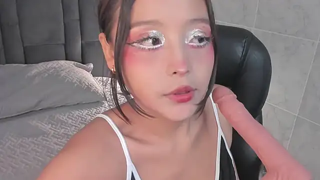 Snapshot of Teen_sofia_ chatting on February 8, 11:34 pm Teen sofia online show from February 8, 11:34 pm