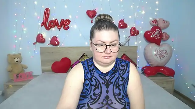 ZannaDreil online show from March 6, 1:27 am