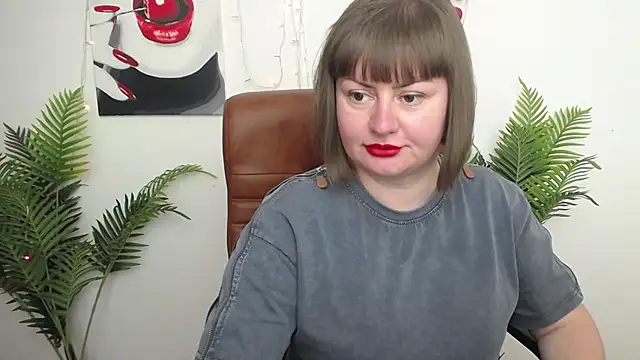 Snapshot of ZannaDreil chatting on May 20, 11:27 am ZannaDreil online show from May 20, 11:27 am