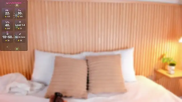 AvyMilton online show from March 11, 11:49 am