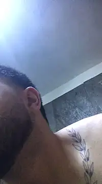 Snapshot of SINUECASTILLO chatting on February 25, 7:47 pm SINUECASTILLO online show from February 25, 7:47 pm