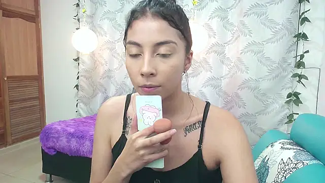 Mya paris online show from December 18, 10:57 pm