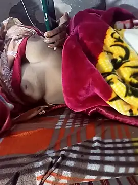 Snapshot of Indcople28 chatting on December 14, 5:03 pm Indcople28 online show from December 14, 5:03 pm