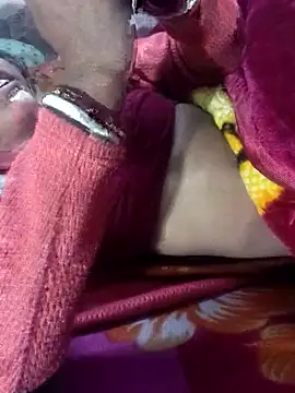 Snapshot of Indcople28 chatting on December 16, 6:16 pm Indcople28 online show from December 16, 6:16 pm