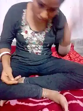 Snapshot of Indcople28 chatting on September 15, 6:52 pm Indcople28 online show from September 15, 6:52 pm