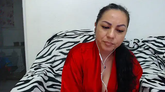MissElla online show from May 22, 10:15 pm