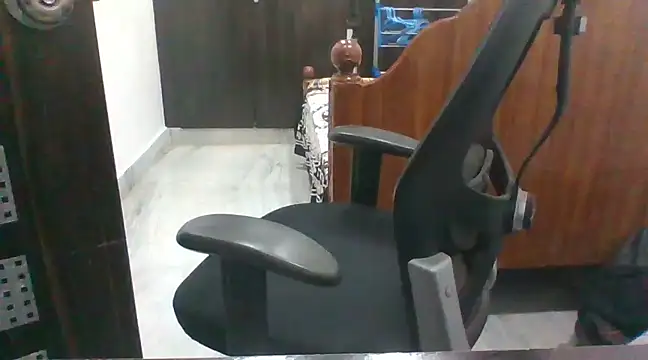 Snapshot of divyansh_hyderabadi chatting on December 10, 11:00 am divyansh hyderabadi online show from December 10, 11:00 am