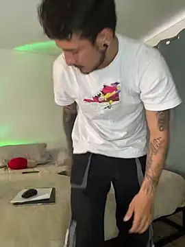 Snapshot of anika_lowen02 chatting on January 4, 3:49 pm anika lowen02 online show from January 4, 3:49 pm