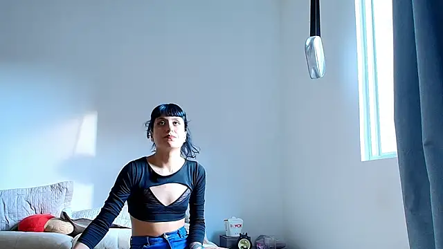 Snapshot of anika_lowen02 chatting on January 12, 9:29 pm anika lowen02 online show from January 12, 9:29 pm