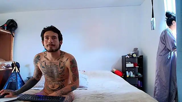 Snapshot of anika_lowen02 chatting on February 4, 6:06 pm anika lowen02 online show from February 4, 6:06 pm