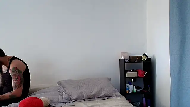 Snapshot of anika_lowen02 chatting on February 28, 3:15 pm anika lowen02 online show from February 28, 3:15 pm