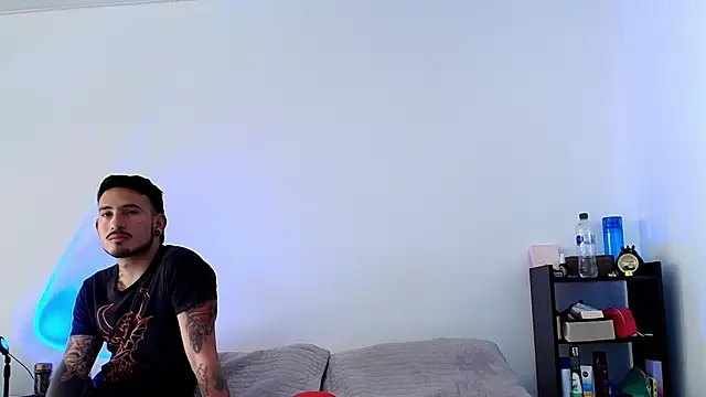 Snapshot of anika_lowen02 chatting on March 17, 2:45 pm anika lowen02 online show from March 17, 2:45 pm