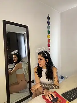 Snapshot of anika_lowen02 chatting on October 23, 4:28 pm anika lowen02 online show from October 23, 4:28 pm