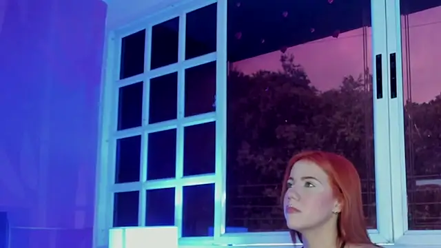 MelaniieRoux online show from March 29, 11:43 am