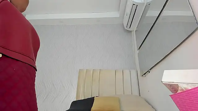 miranda villa online show from March 30, 12:06 pm