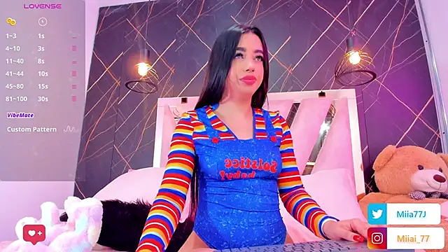 Snapshot of Miia77_ chatting on October 31, 3:07 am Miia77 online show from October 31, 3:07 am