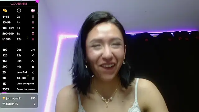 Snapshot of Anne_Nicholson chatting on December 10, 7:05 am Anne Nicholson online show from December 10, 7:05 am