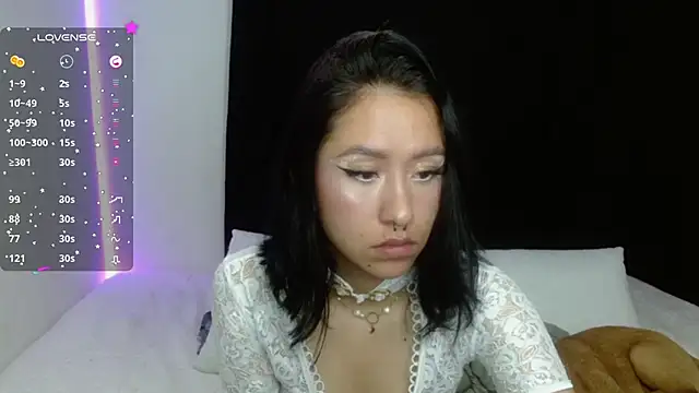 Snapshot of Anne_Nicholson chatting on December 27, 3:31 am Anne Nicholson online show from December 27, 3:31 am