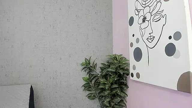 Tiffany mendez online show from February 25, 12:04 pm