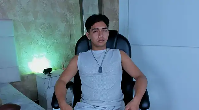 Muichiro tokito1 online show from December 21, 3:58 am