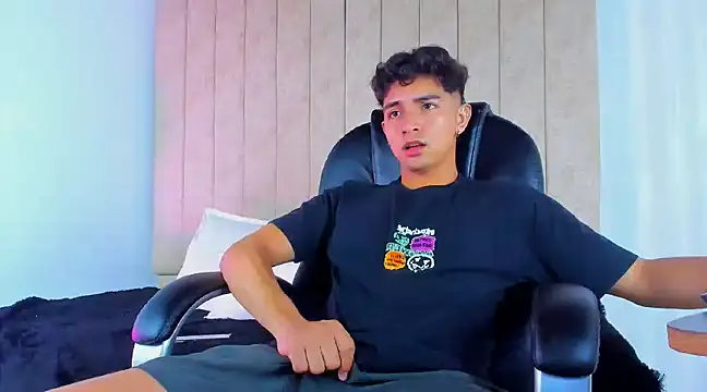 Muichiro tokito1 online show from February 28, 3:48 am