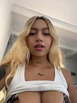 amanda-medrano1 online show from July 18, 4:11 pm