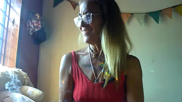 Snapshot of sabinytahot chatting on January 11, 12:10 pm sabinytahot online show from January 11, 12:10 pm