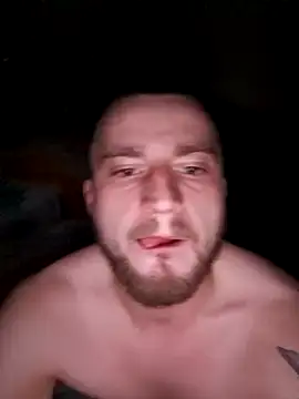 wariacik0024 online show from March 13, 2:18 am