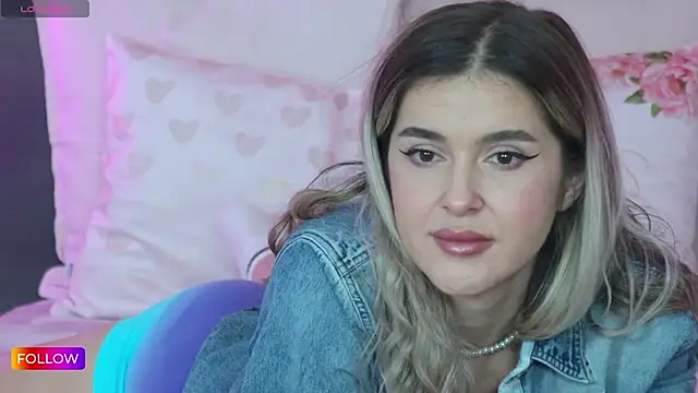 Sarah-Hart online show from February 18, 8:38 am